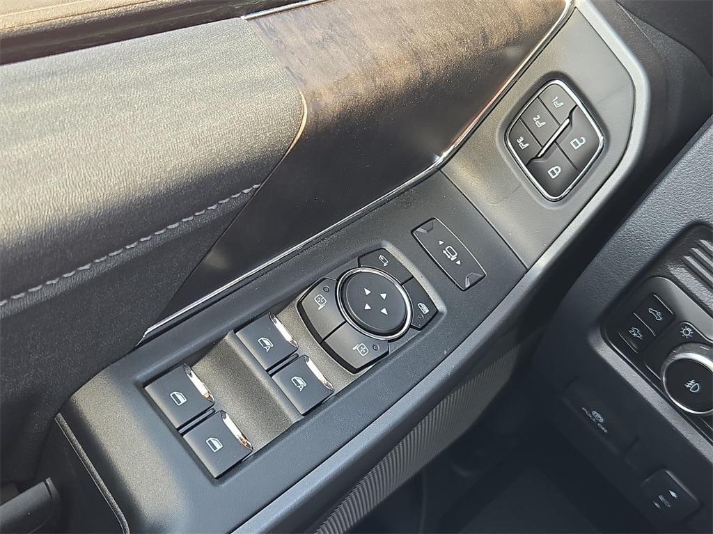 new 2025 Ford F-250 car, priced at $87,013