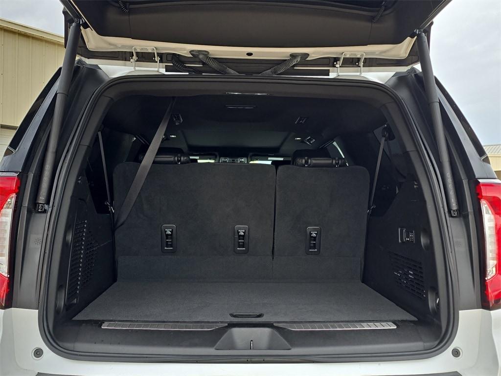 used 2023 GMC Yukon XL car, priced at $65,477