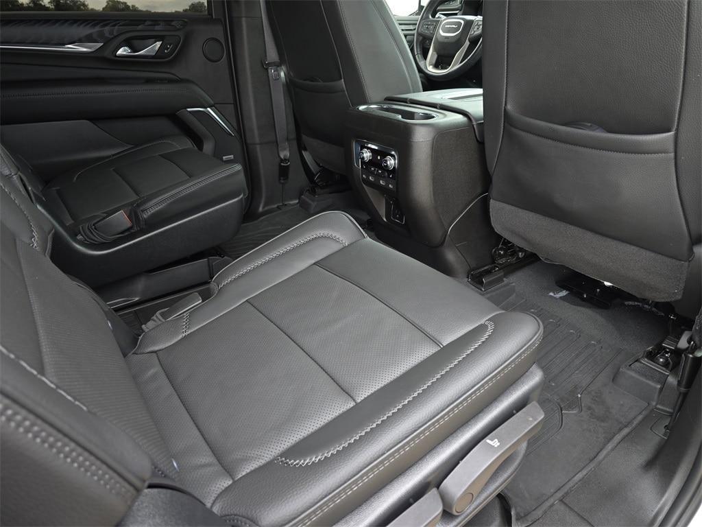 used 2023 GMC Yukon XL car, priced at $65,477