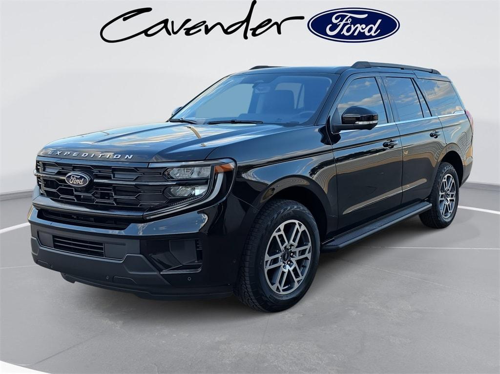 new 2025 Ford Expedition car, priced at $70,781