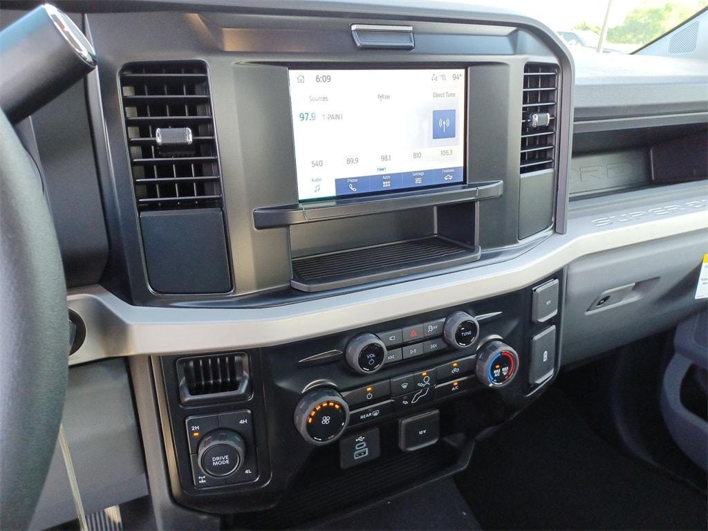 new 2025 Ford F-350 car, priced at $57,878