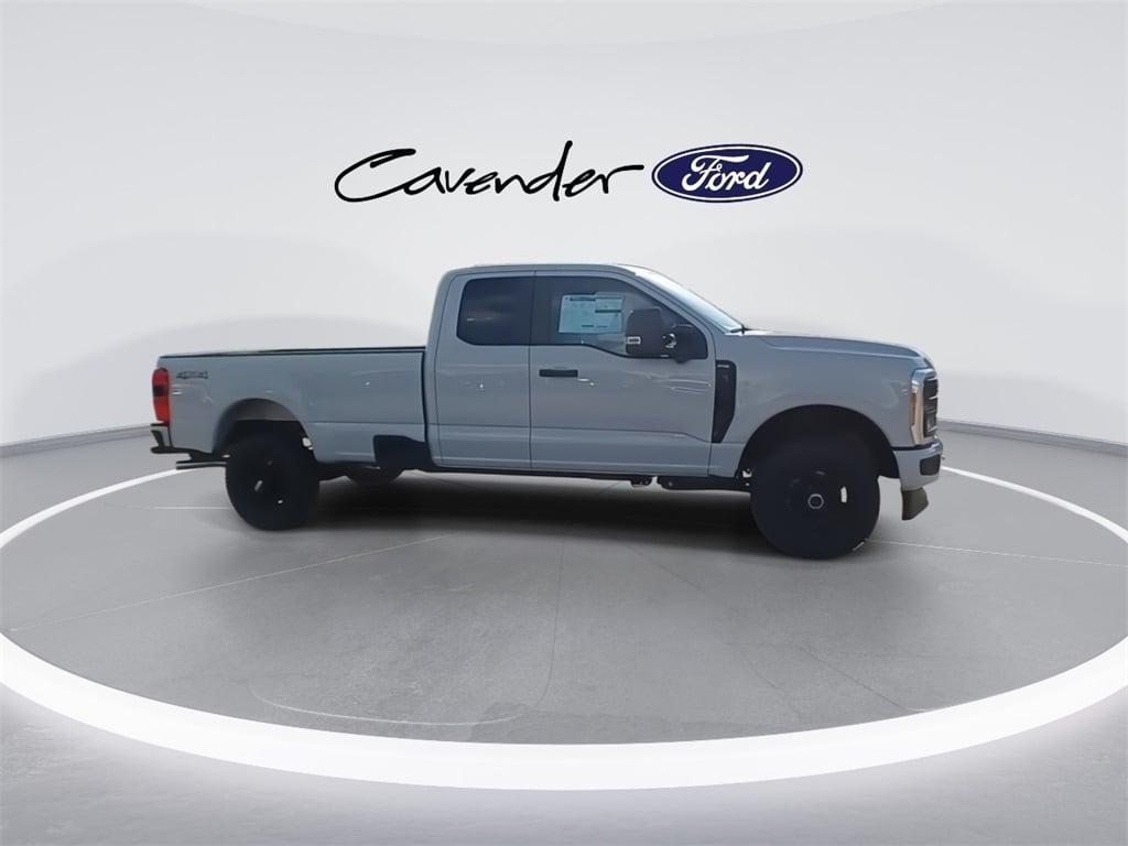 new 2025 Ford F-350 car, priced at $57,878