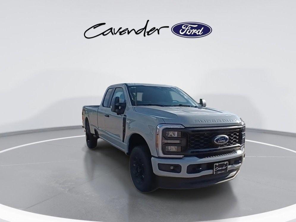 new 2025 Ford F-350 car, priced at $55,300