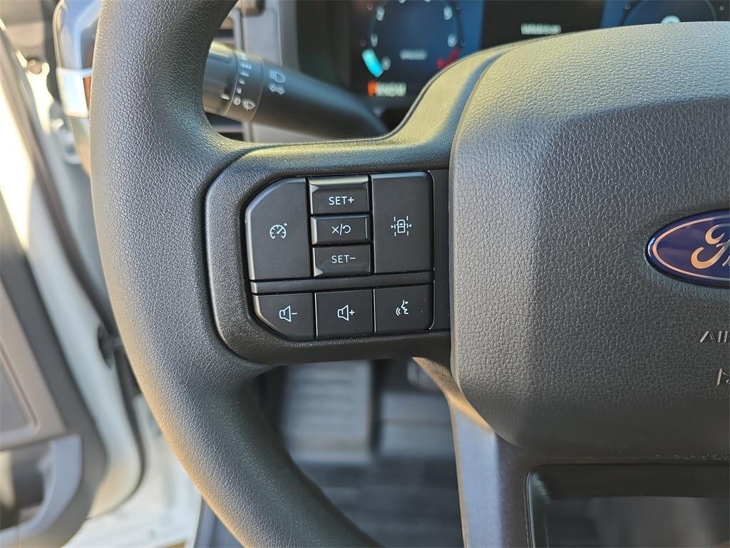 new 2025 Ford F-150 car, priced at $52,530