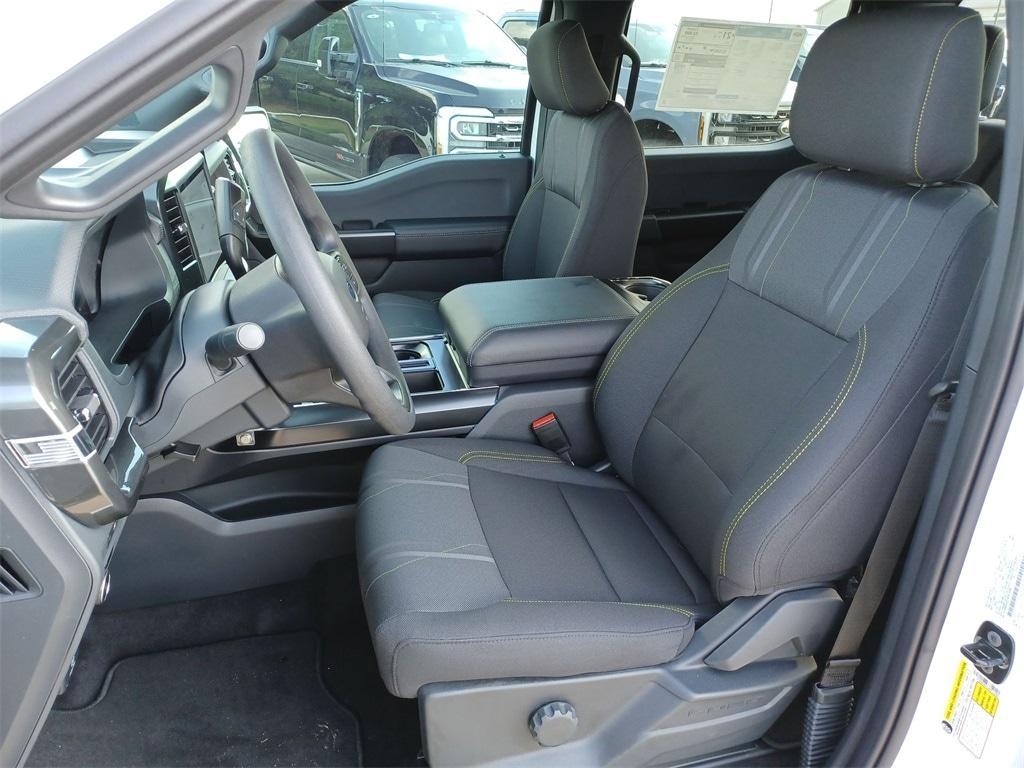 new 2025 Ford F-150 car, priced at $43,542