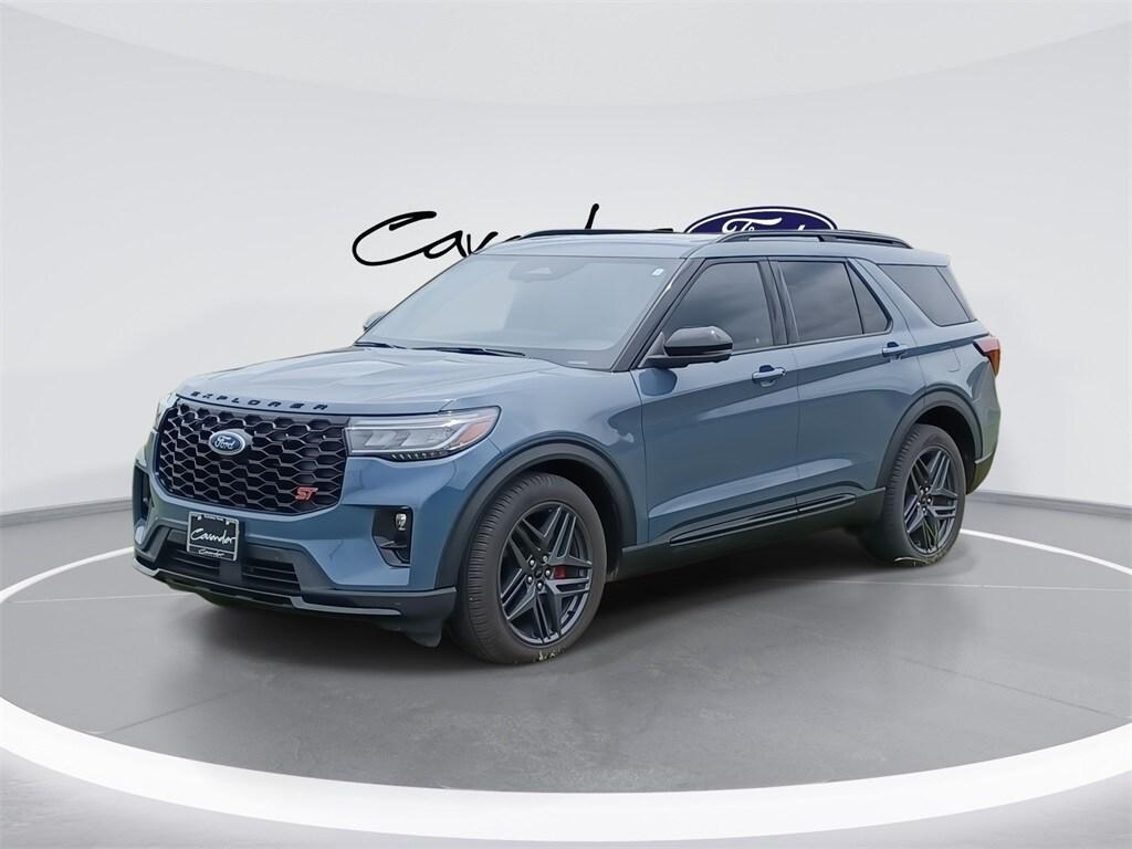 new 2025 Ford Explorer car, priced at $57,308