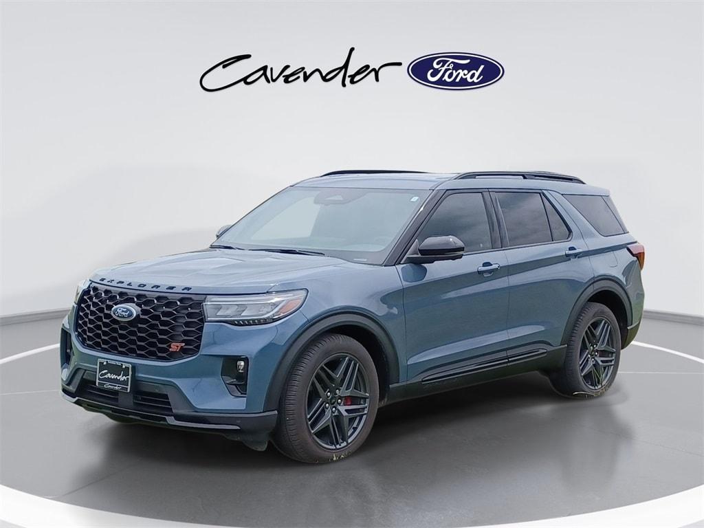 new 2025 Ford Explorer car, priced at $57,308