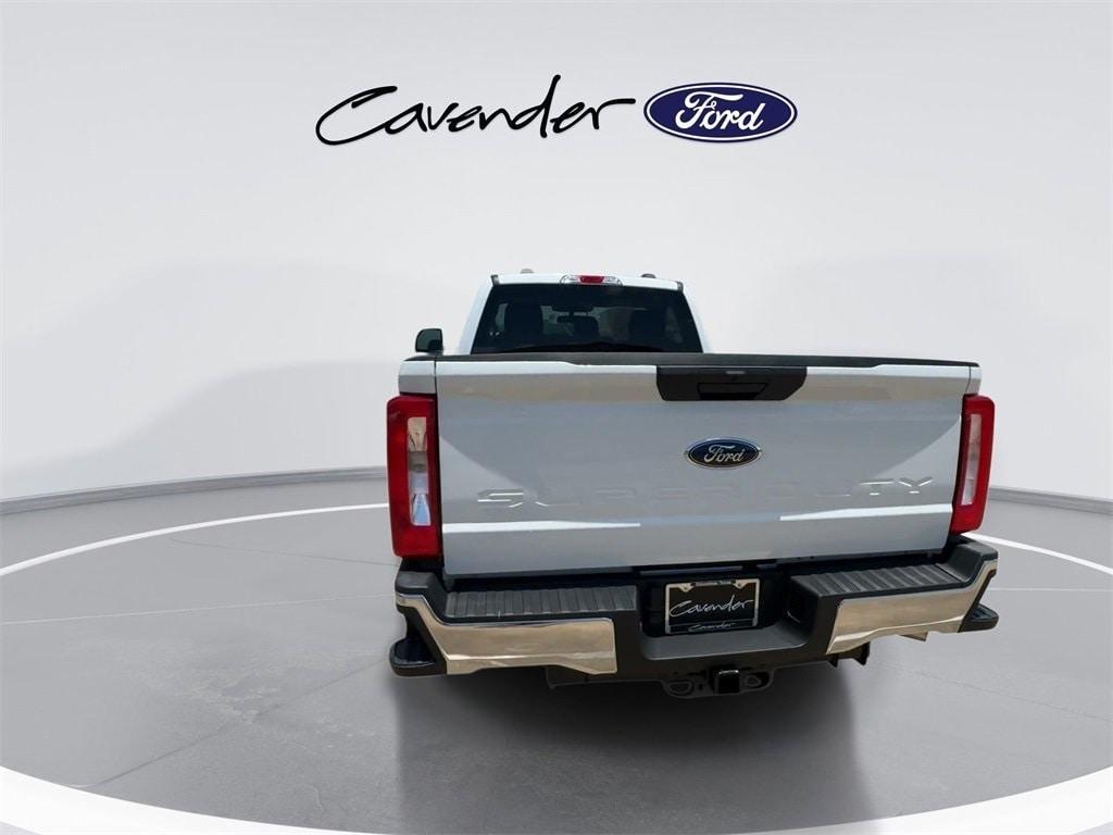new 2025 Ford F-350 car, priced at $51,287