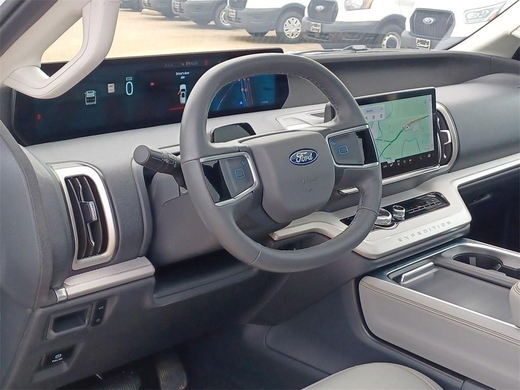 new 2025 Ford Expedition car, priced at $65,194