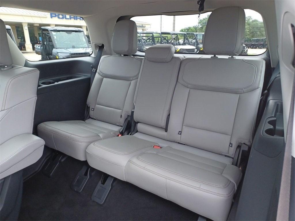 new 2025 Ford Expedition car, priced at $65,194