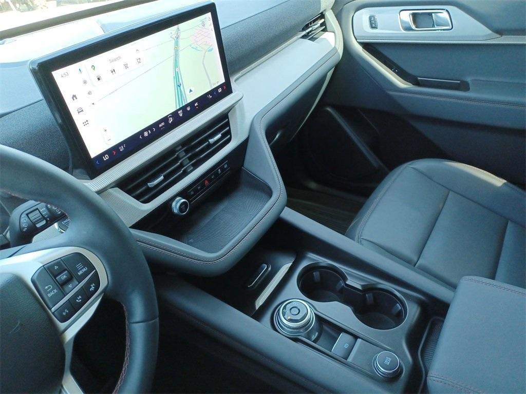 new 2025 Ford Explorer car, priced at $43,517