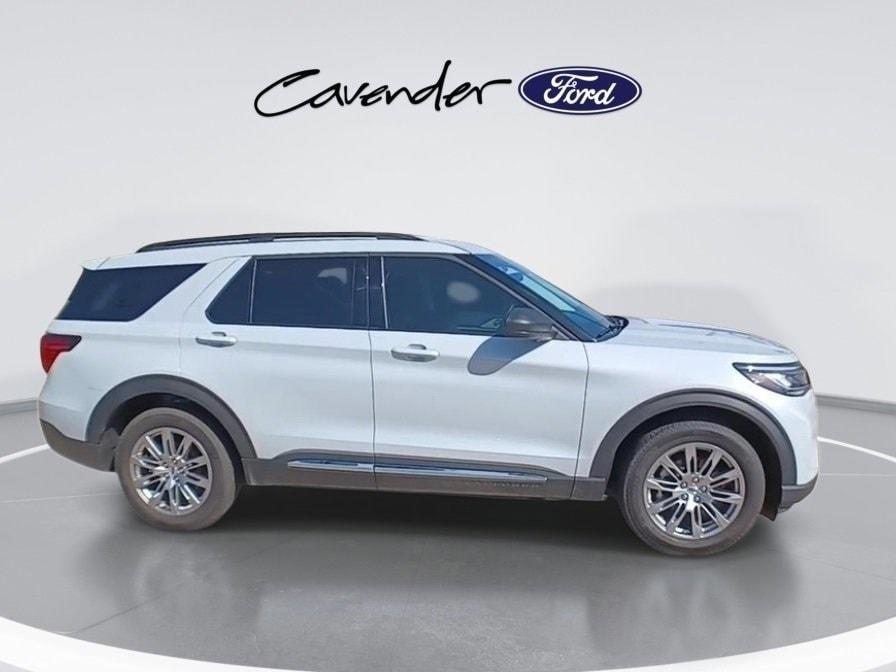 new 2025 Ford Explorer car, priced at $43,517