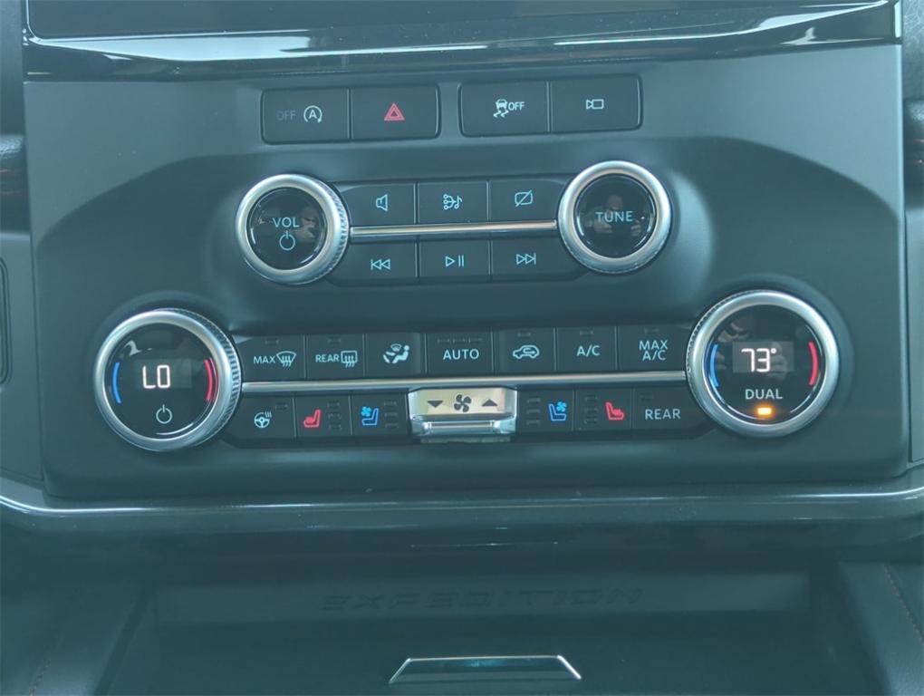new 2024 Ford Expedition car, priced at $71,674