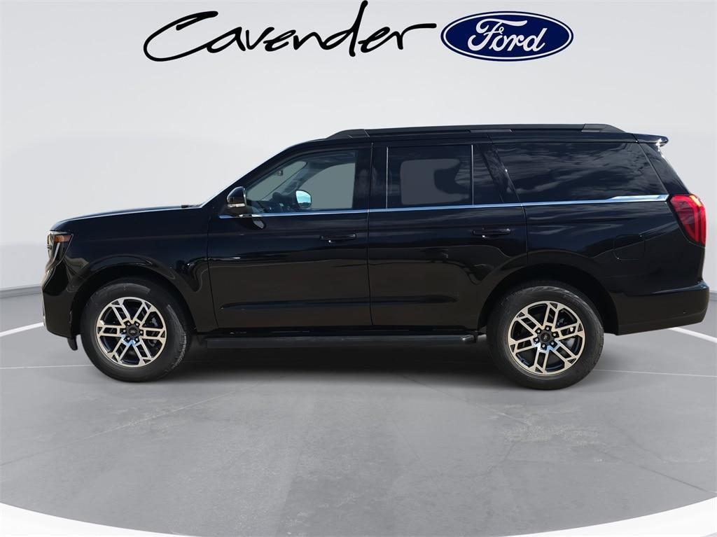new 2025 Ford Expedition car, priced at $70,205