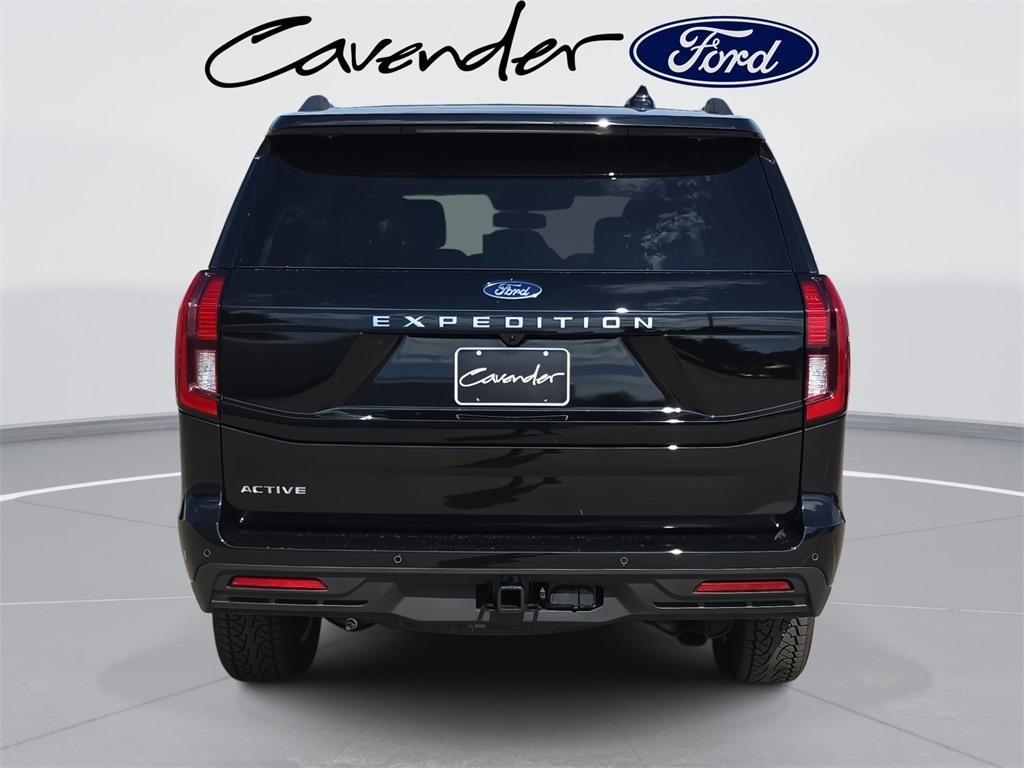 new 2025 Ford Expedition car, priced at $70,205