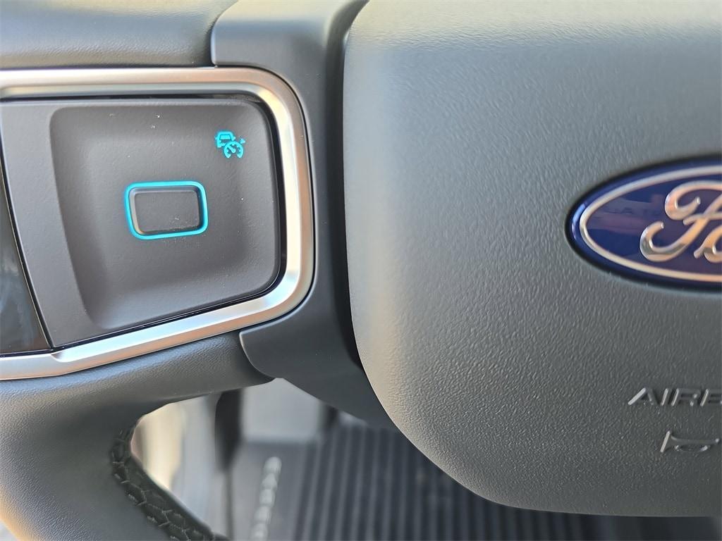 new 2025 Ford Expedition car, priced at $70,205