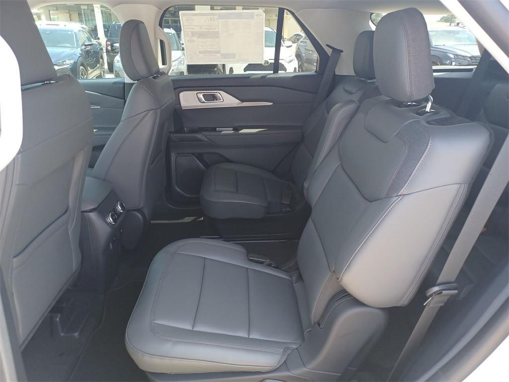 new 2025 Ford Explorer car, priced at $41,119