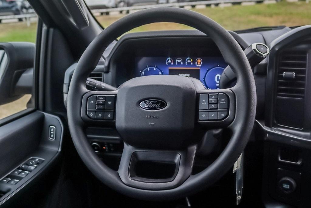 new 2024 Ford F-150 car, priced at $43,638