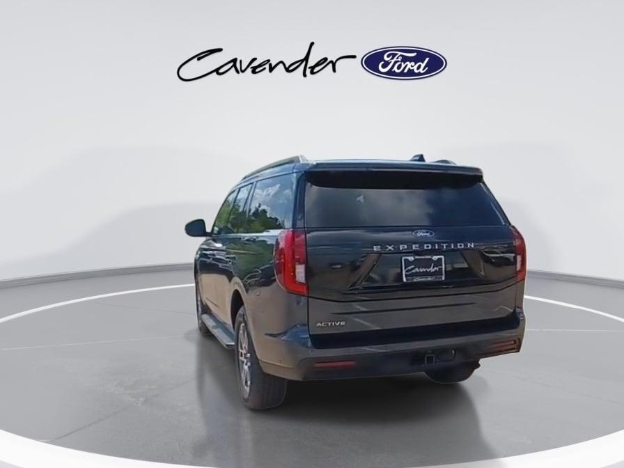 new 2025 Ford Expedition car, priced at $69,200