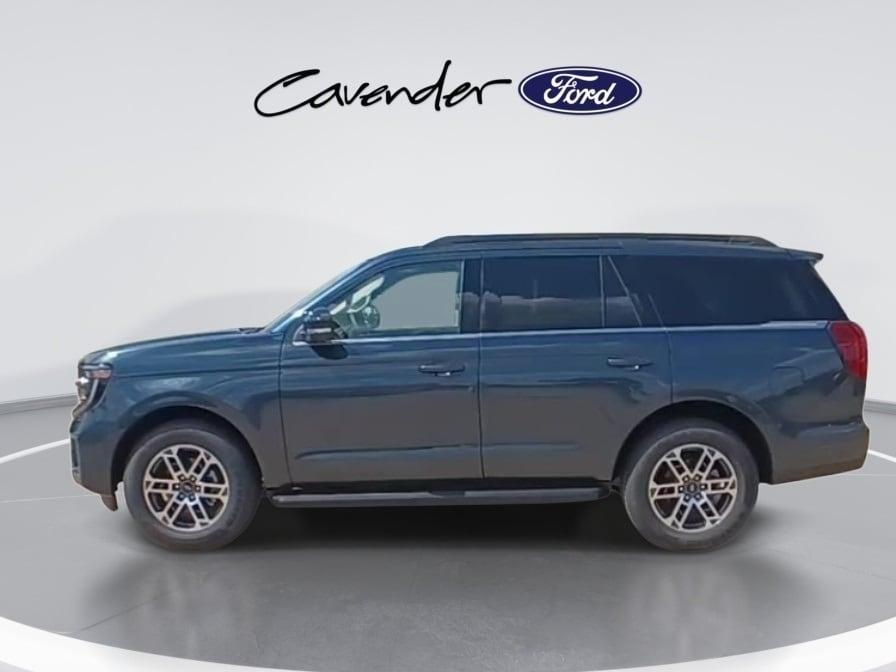 new 2025 Ford Expedition car, priced at $69,200