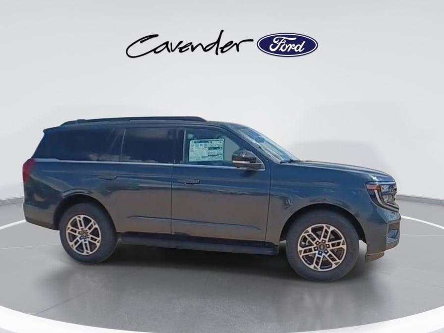 new 2025 Ford Expedition car, priced at $69,200