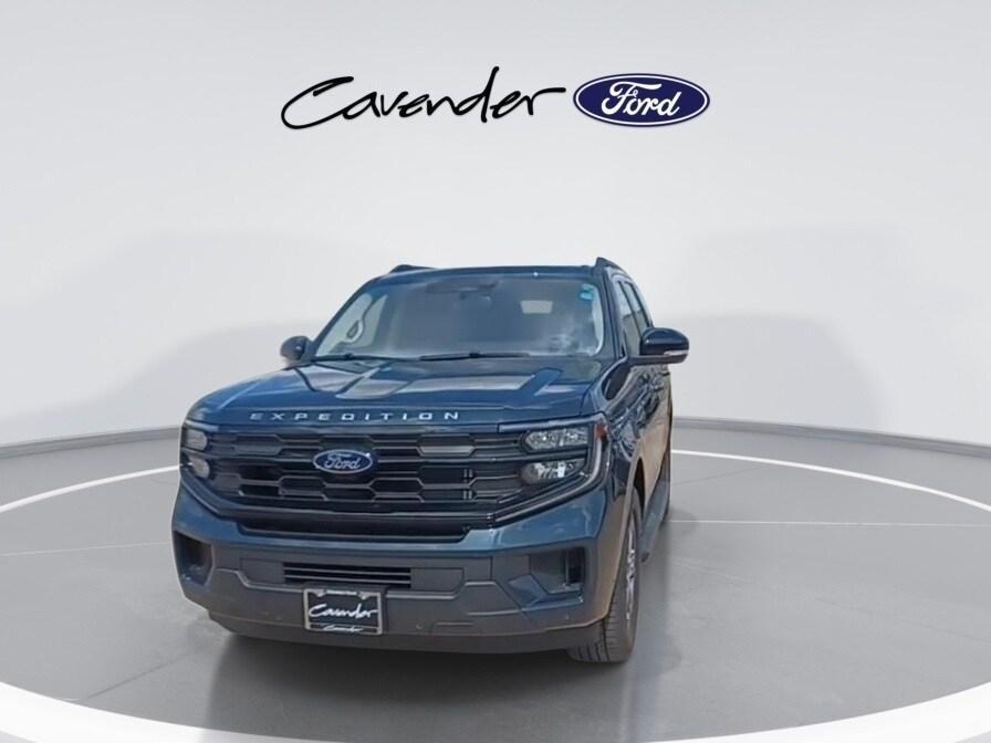 new 2025 Ford Expedition car, priced at $69,200