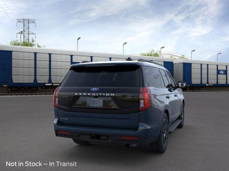 new 2025 Ford Expedition car, priced at $69,200