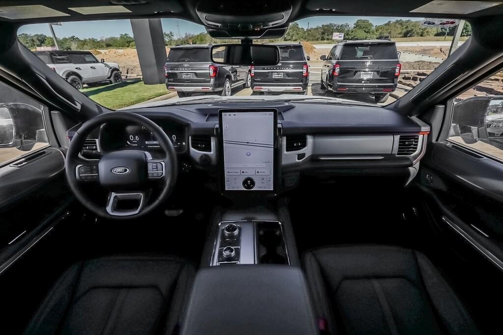 new 2024 Ford Expedition car, priced at $73,396