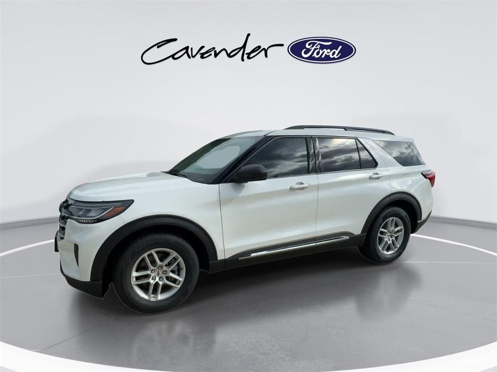 new 2025 Ford Explorer car, priced at $42,333