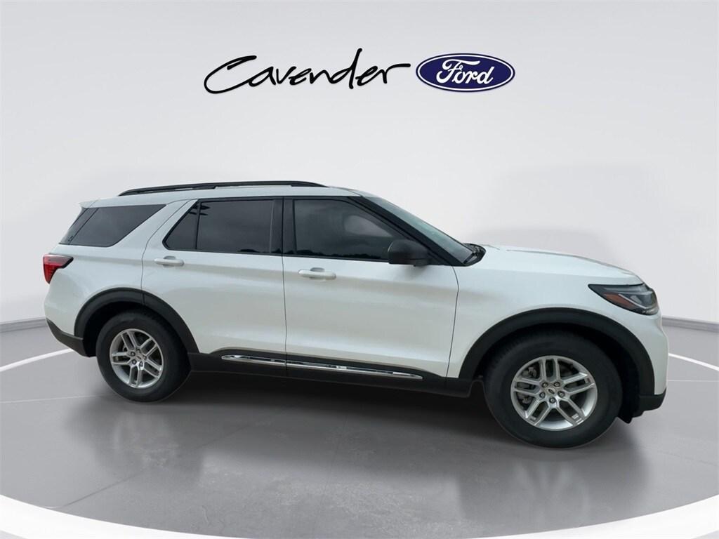 new 2025 Ford Explorer car, priced at $42,333