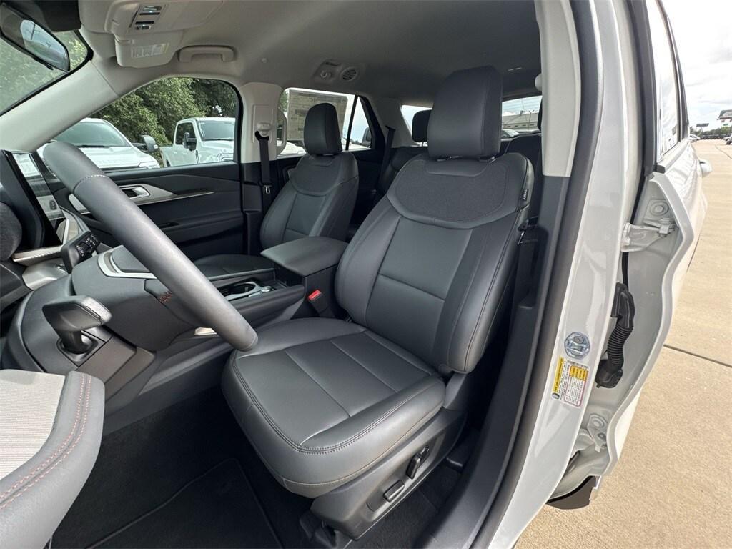 new 2025 Ford Explorer car, priced at $42,333
