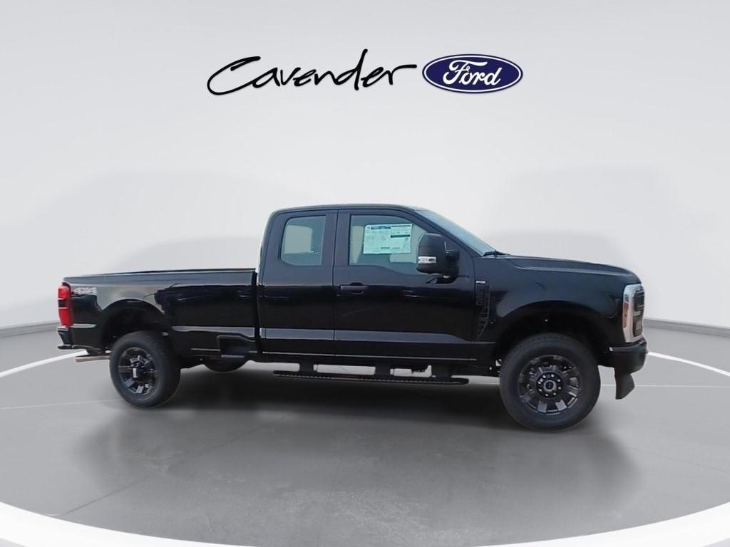 new 2025 Ford F-350 car, priced at $58,313