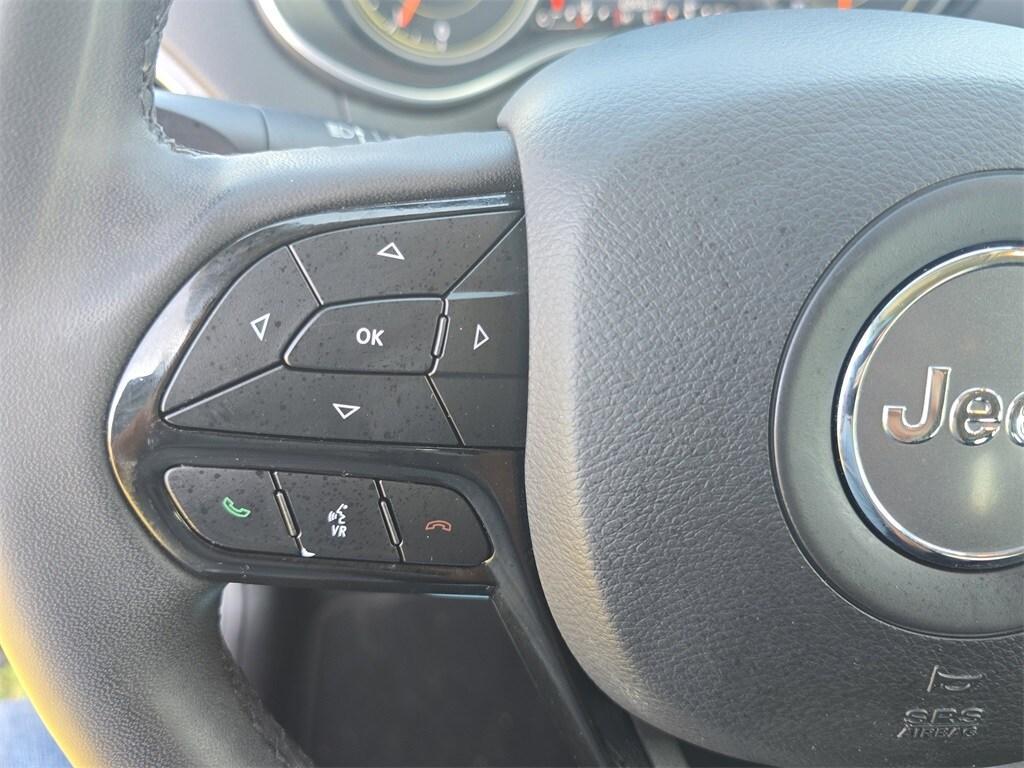 used 2023 Jeep Cherokee car, priced at $20,881