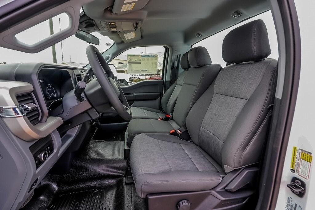 new 2024 Ford F-350 car, priced at $45,853