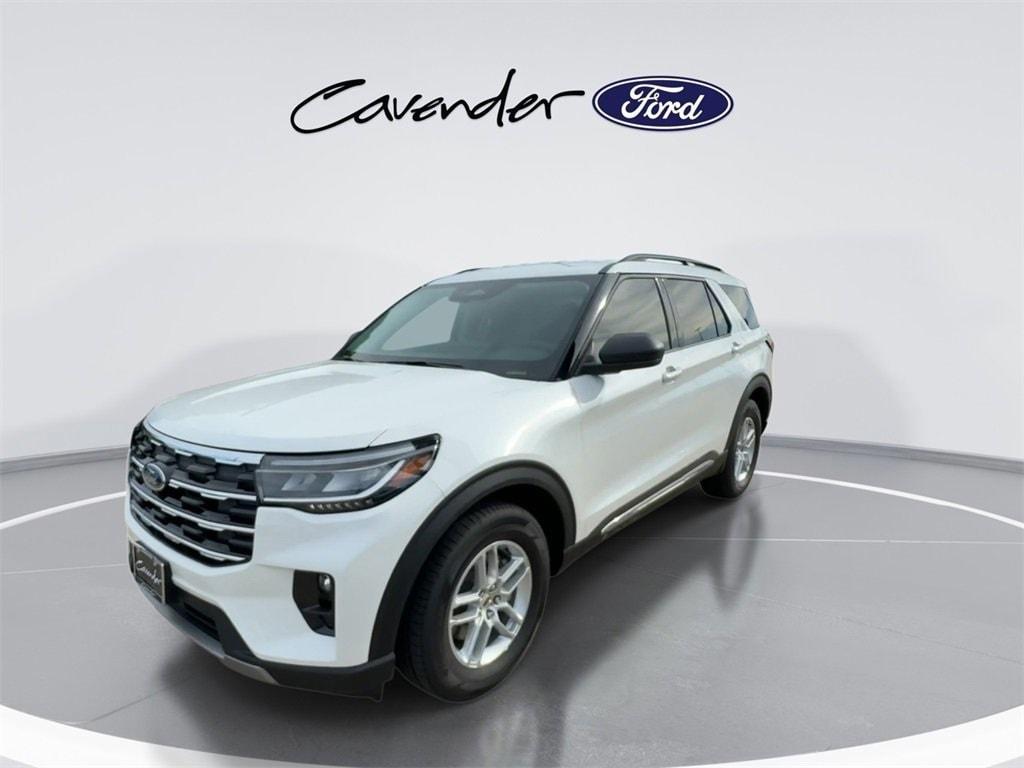 new 2025 Ford Explorer car, priced at $39,990