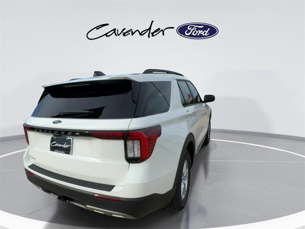 new 2025 Ford Explorer car, priced at $39,990