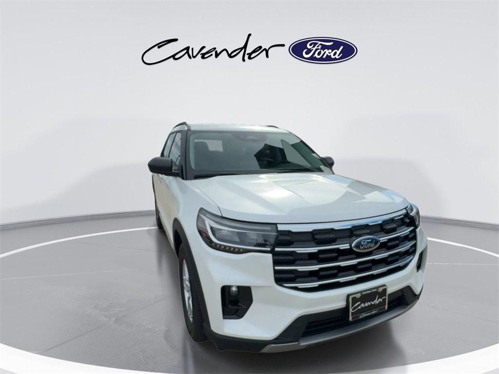 new 2025 Ford Explorer car, priced at $39,990