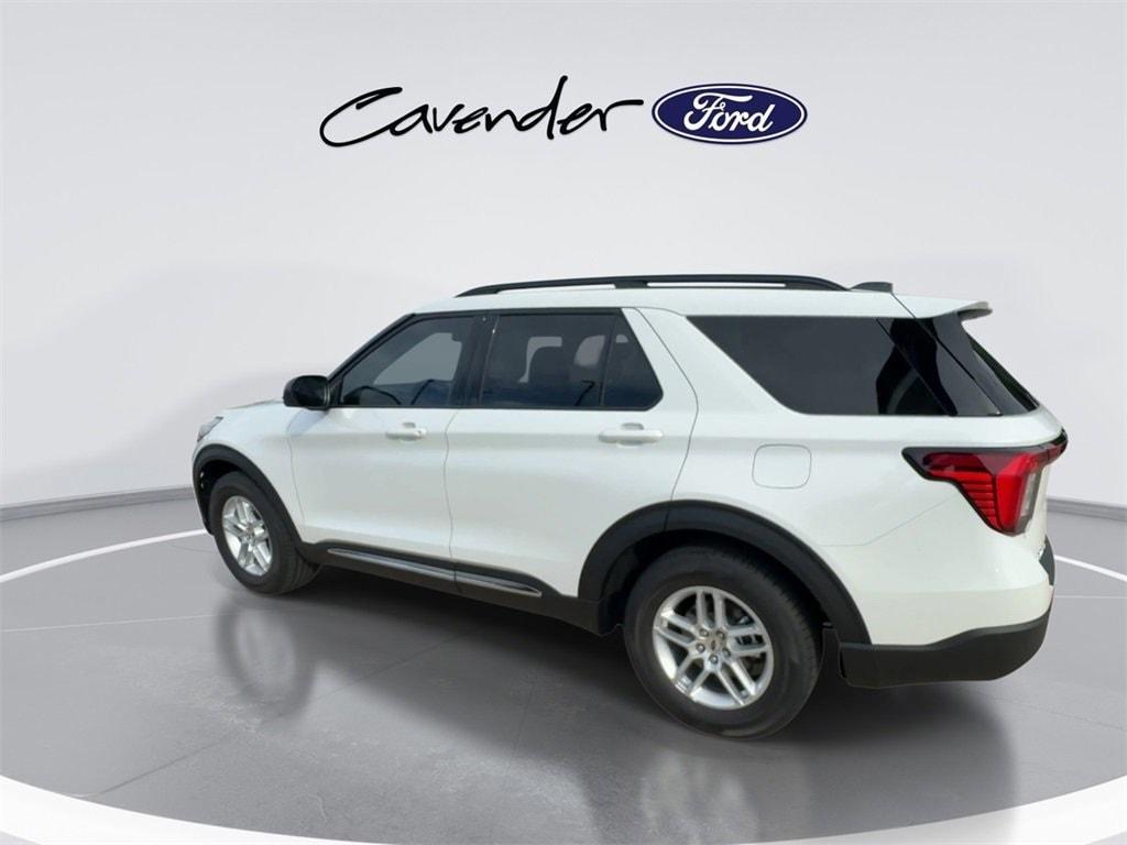 new 2025 Ford Explorer car, priced at $39,990