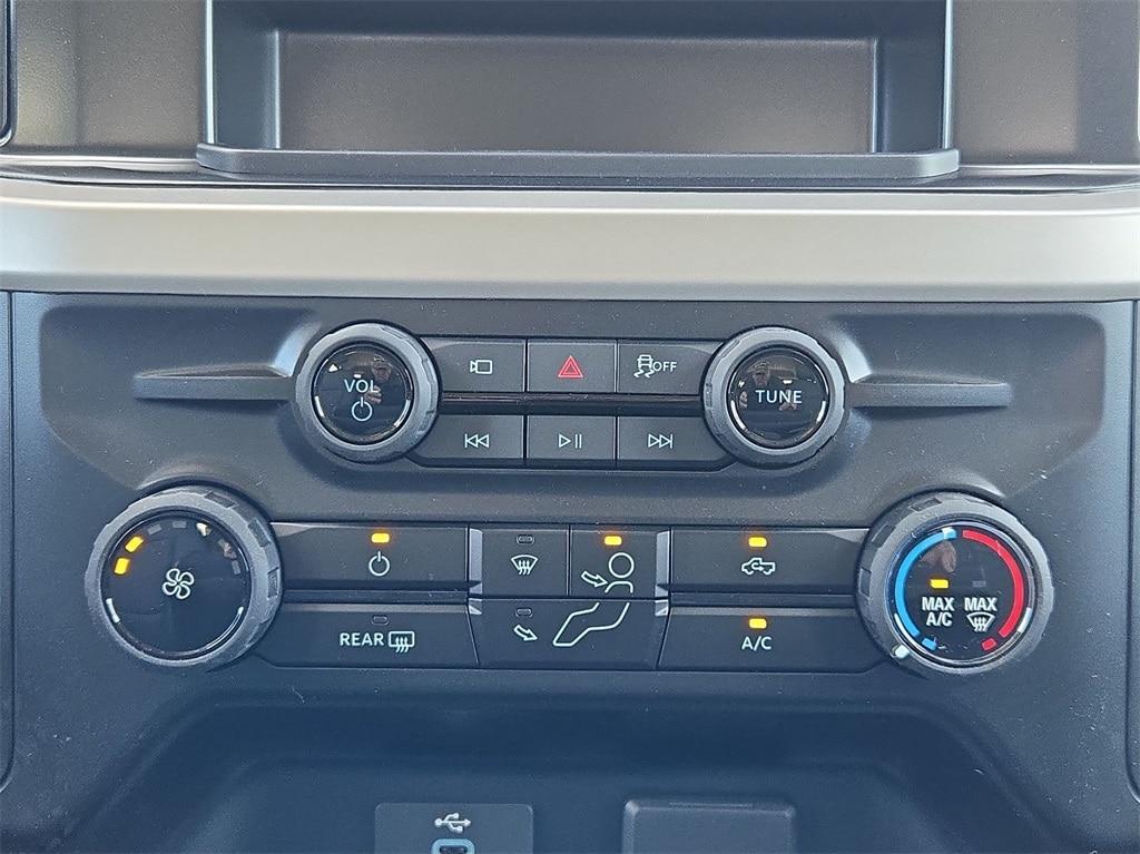 new 2025 Ford F-350 car, priced at $62,943