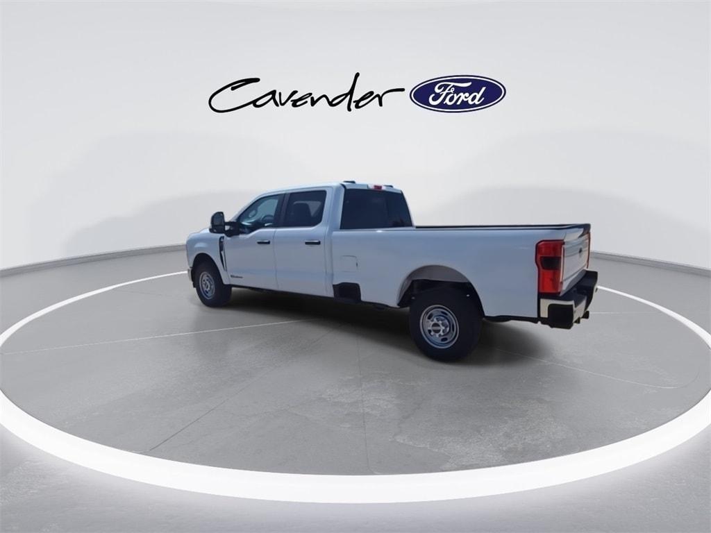 new 2025 Ford F-350 car, priced at $62,943