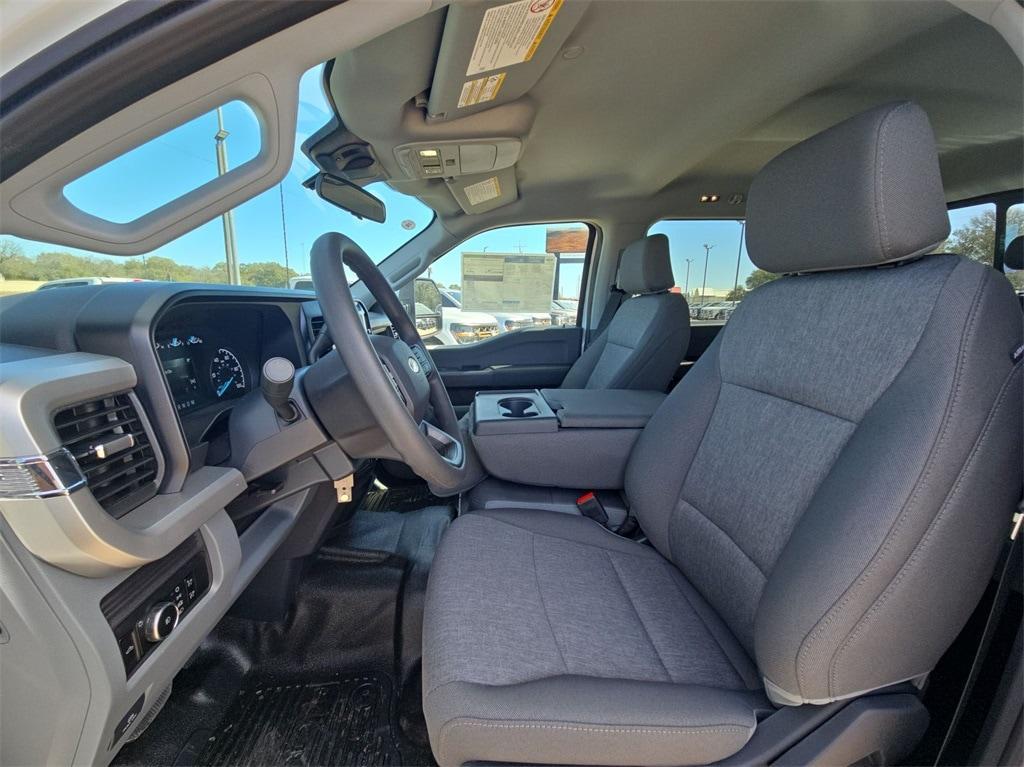 new 2025 Ford F-350 car, priced at $62,943