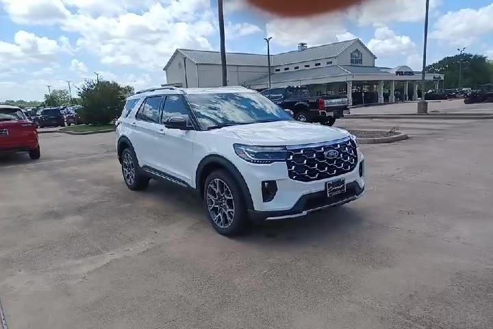 new 2025 Ford Explorer car, priced at $58,912