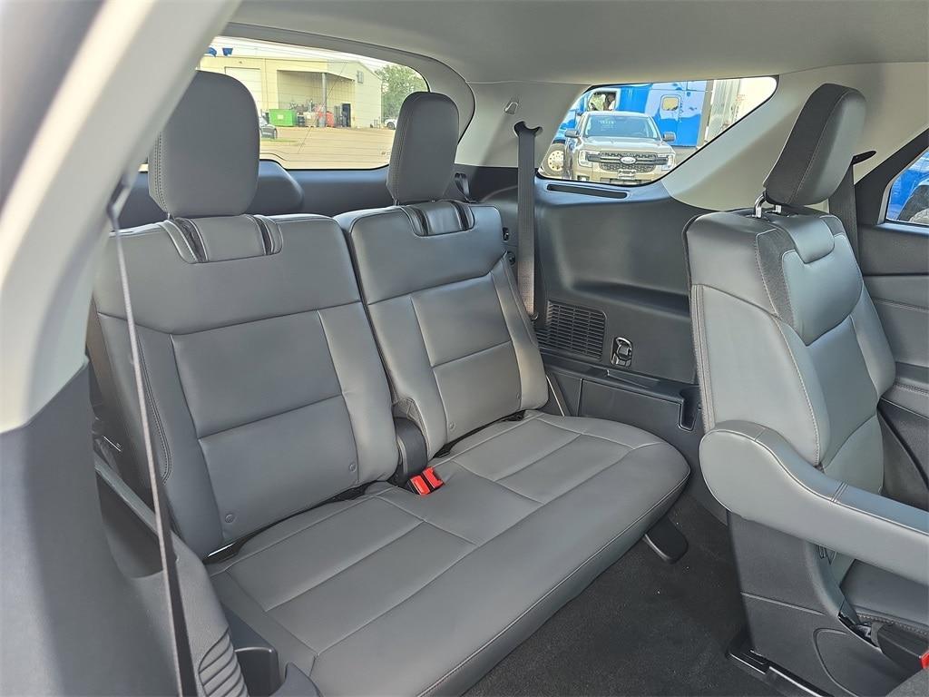 new 2025 Ford Explorer car, priced at $41,425