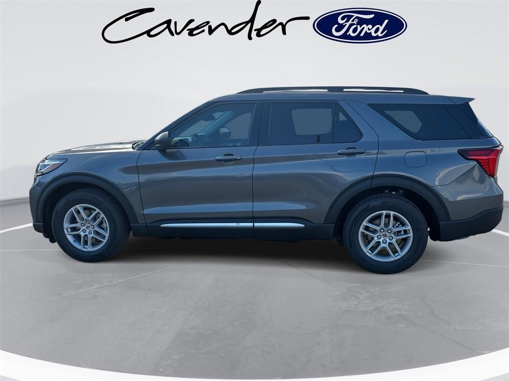 new 2025 Ford Explorer car, priced at $41,425