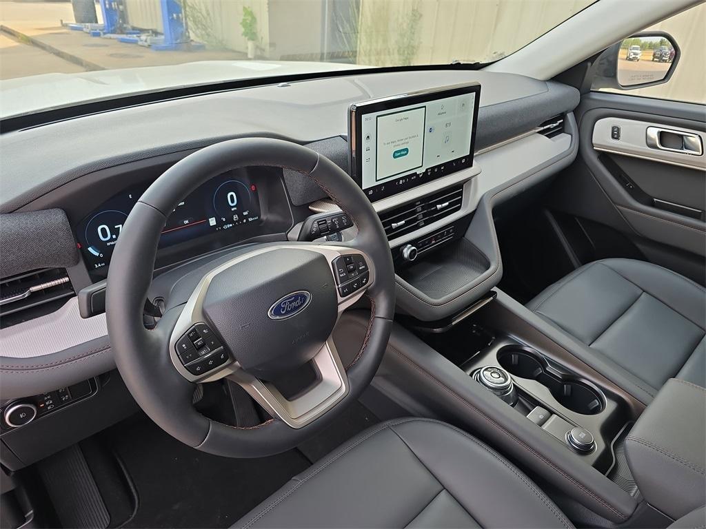 new 2025 Ford Explorer car, priced at $41,708