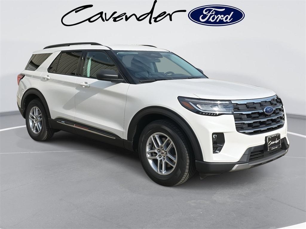 new 2025 Ford Explorer car, priced at $41,708