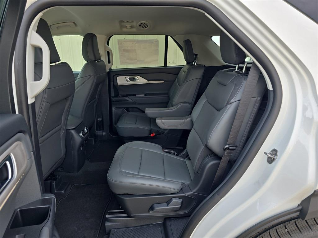 new 2025 Ford Explorer car, priced at $41,708