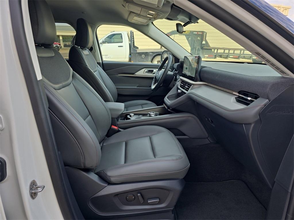 new 2025 Ford Explorer car, priced at $41,708