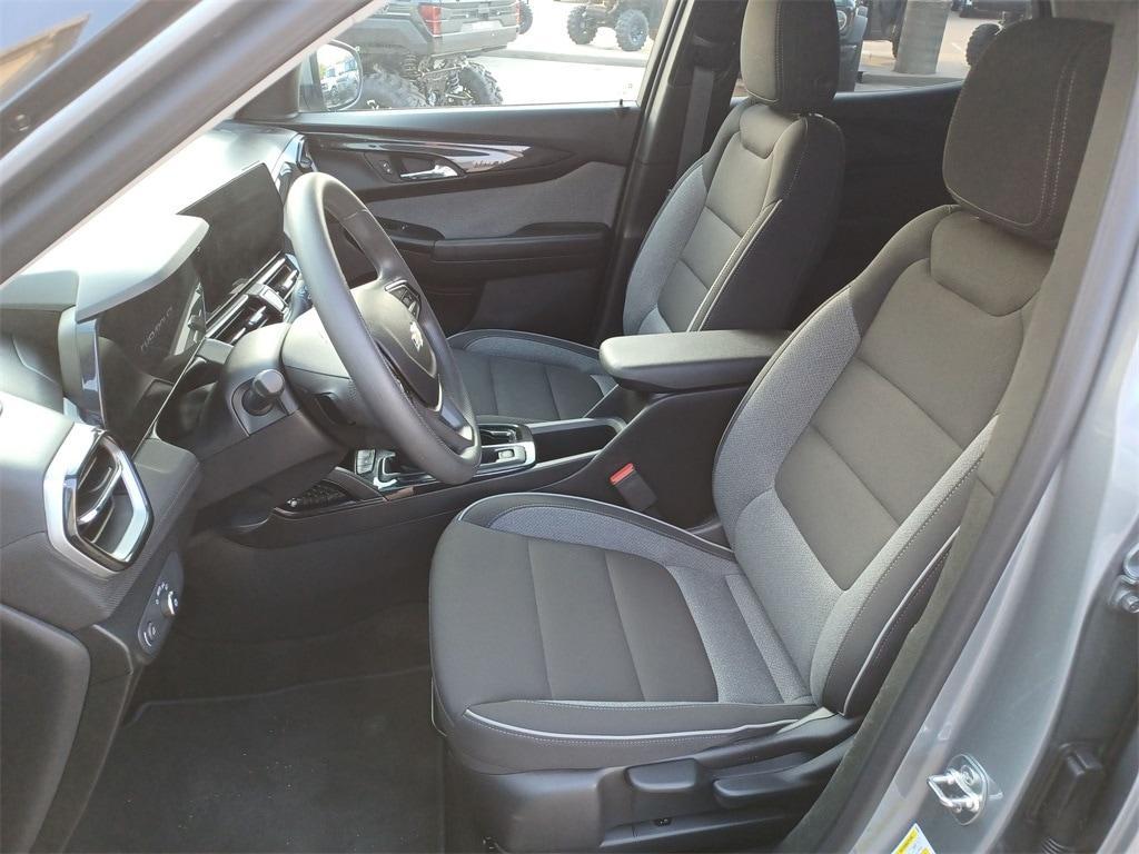 used 2024 Chevrolet TrailBlazer car, priced at $26,291