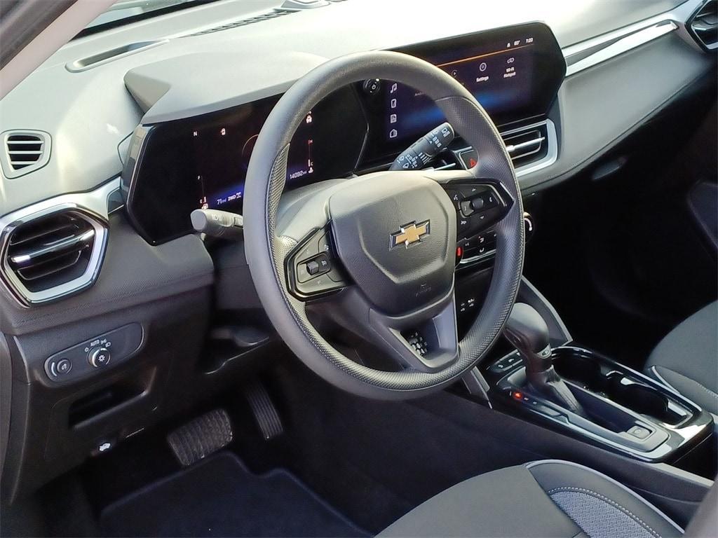 used 2024 Chevrolet TrailBlazer car, priced at $26,291